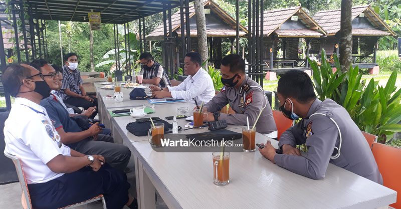 Dikyasa+Bina+Marga+dan+pelaksana+proyek+spald-t+depok+bertemu+untuk+koordinasi