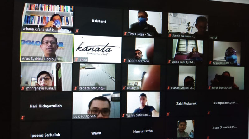 suasana+webinar+joglosemar+institute