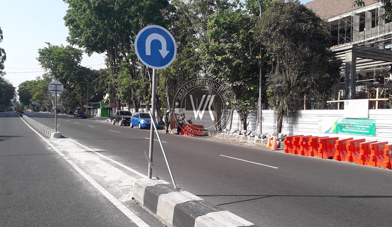 Separator+Jalan+Dibongkar+demi+SCH