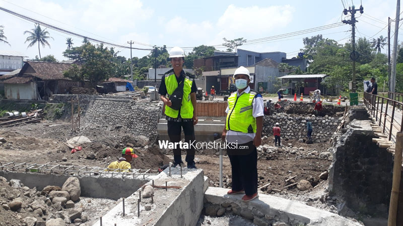 Pembangunan+jembatan+Rejodani+mencapai+30+persen
