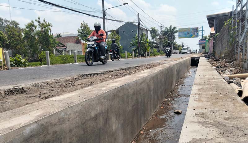 https://mail.wartakonstruksi.com/upload/Ngawen+Kenteng+Paket+2