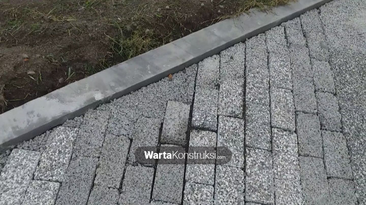 Porous+paver+palsu+di+embung+giwangan
